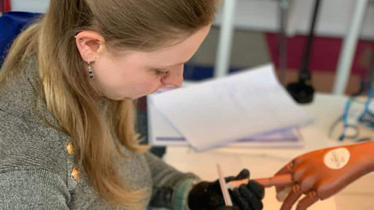 Schoonheidsspecialiste student